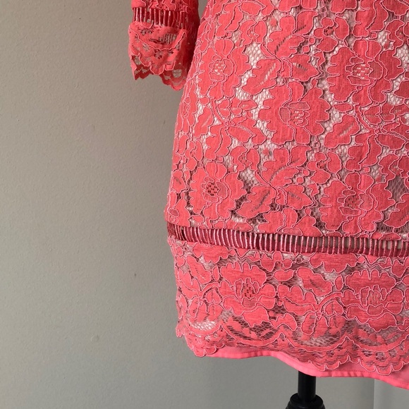 *[Vince Camuto]* - Picture 2 of 6